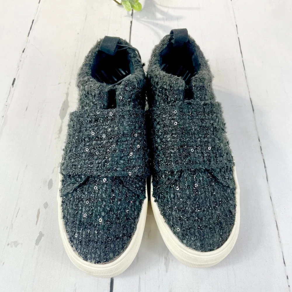 Dolce Vita Black Sparkly Low Top Sneakers - Picture 2 of 11